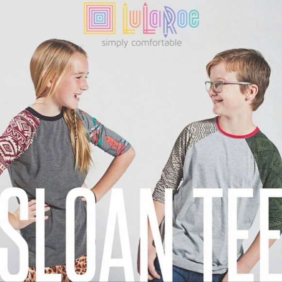 💐LULAROE SLOAN FLORAL VINTAGE LOOK TOP💐 - Picture 3 of 8